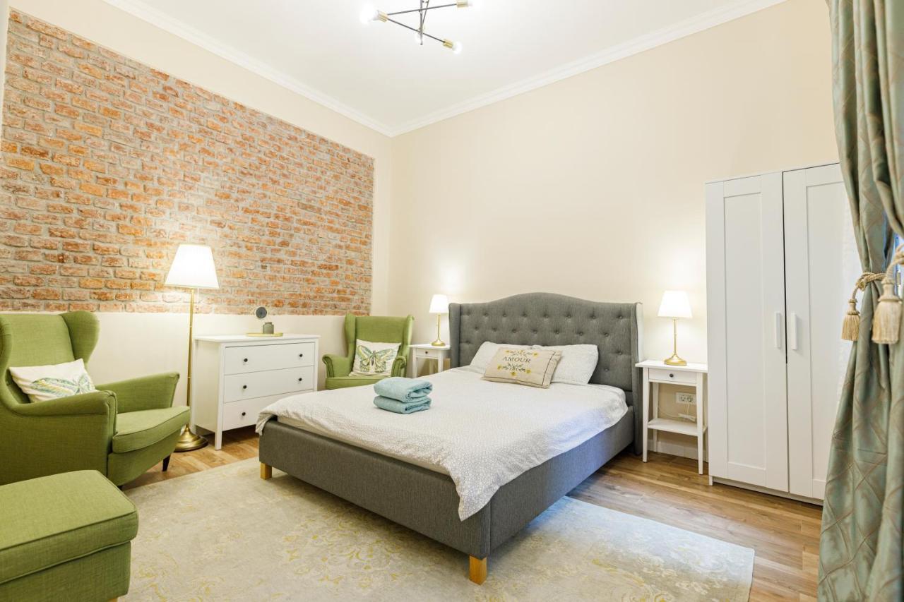 Beautiful Apartment In Heart Of Historical Center Timișoara Zewnętrze zdjęcie