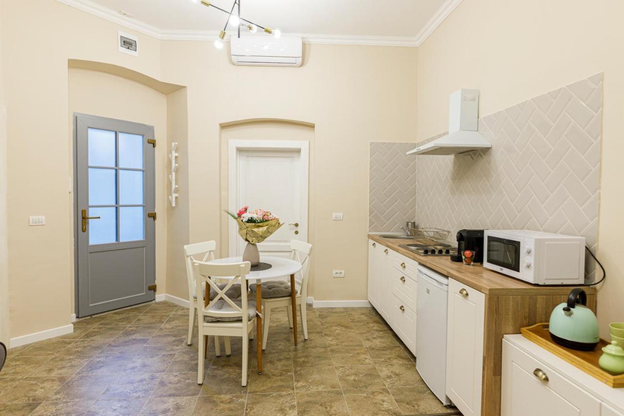 Beautiful Apartment In Heart Of Historical Center Timișoara Zewnętrze zdjęcie